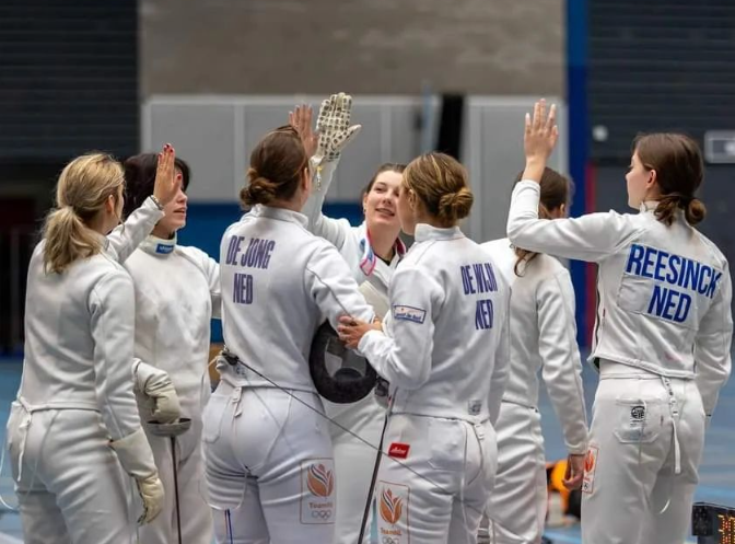 Foto wedstrijd NK Equipe 2024. team Den Bosch 1 tegen team Den Bosch 2.